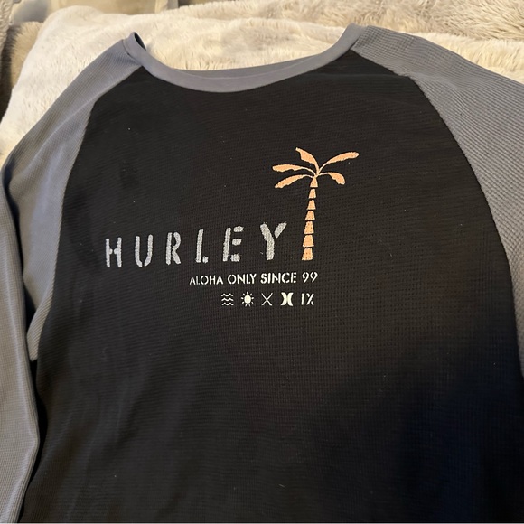 Nwot HURLEY LONG SLEEVE COTTON CREW NECK XL. - Picture 4 of 5